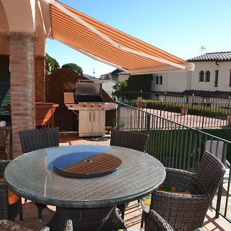 Casa Bien Cuidada Con Piscina Comunitaria, Terrazas Y Cerca De La Playa En - Es-323-42 Dom wakacyjny *